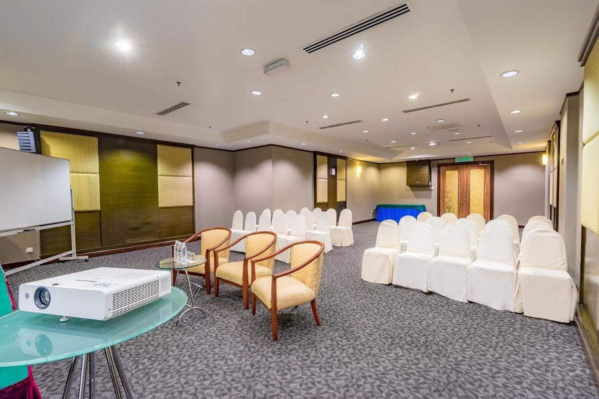 Crystal Crown Hotel Kuala Lumpur Exterior photo