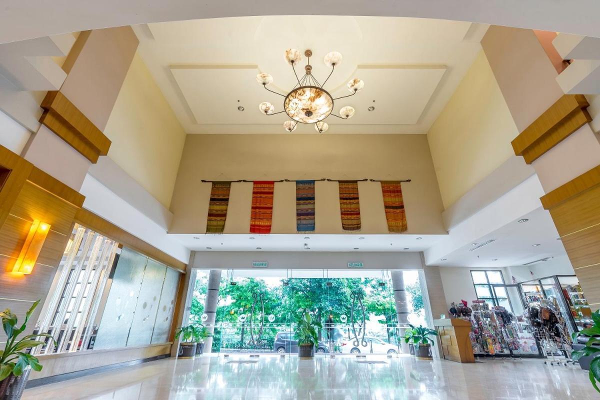 Crystal Crown Hotel Kuala Lumpur Exterior photo